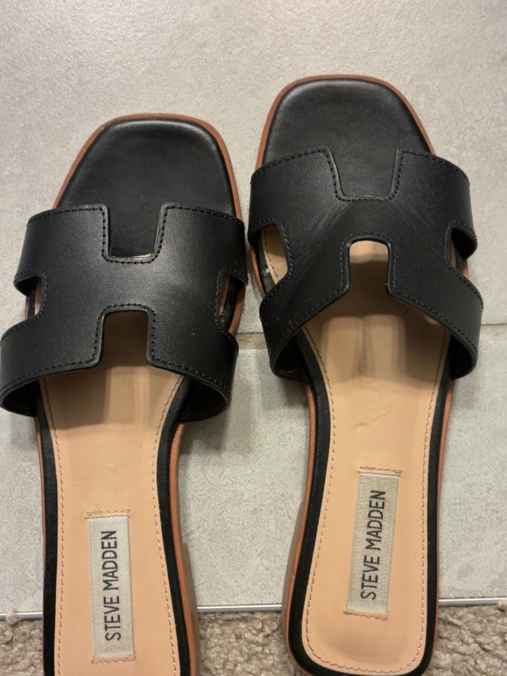 Steve Madden Black Leather Open-Toe Slide Sandals